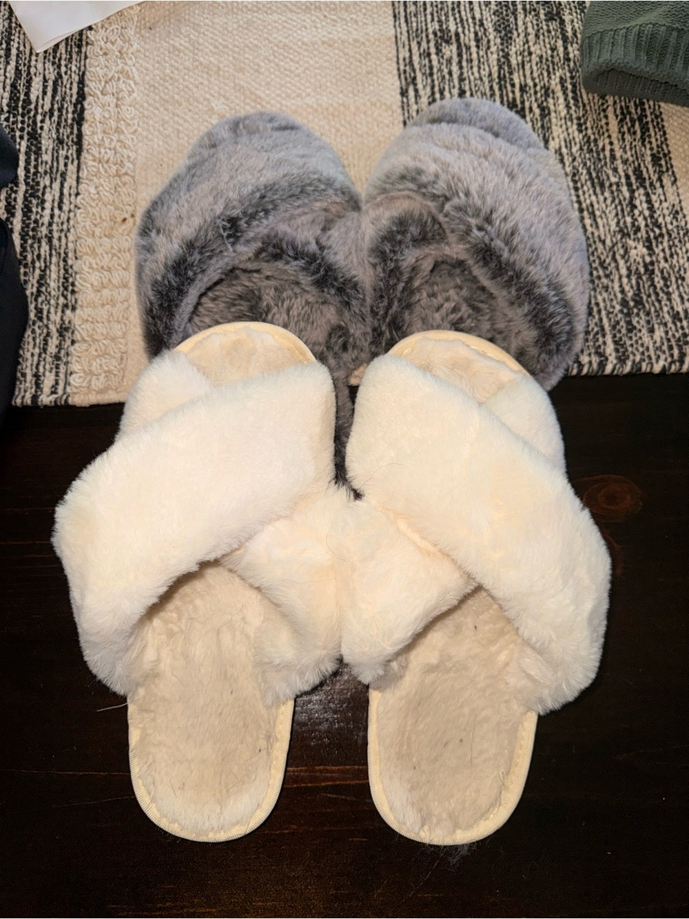 2 Pairs of slippers